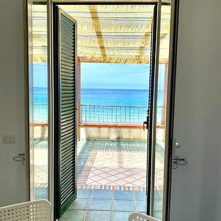 Waikiki Vacanze Apartment *